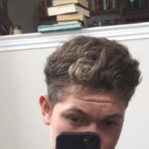 Meet your Posher, Levi